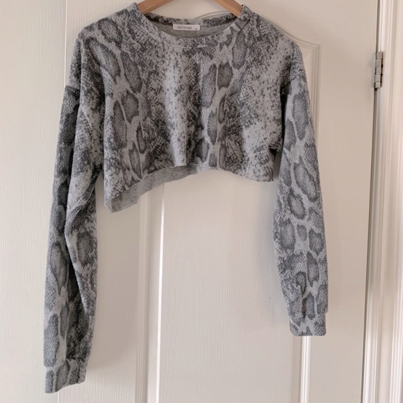 Anistar ladies long sleeve crop size small - Picture 1 of 2